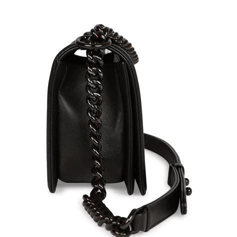 chanel boy bag black hardware